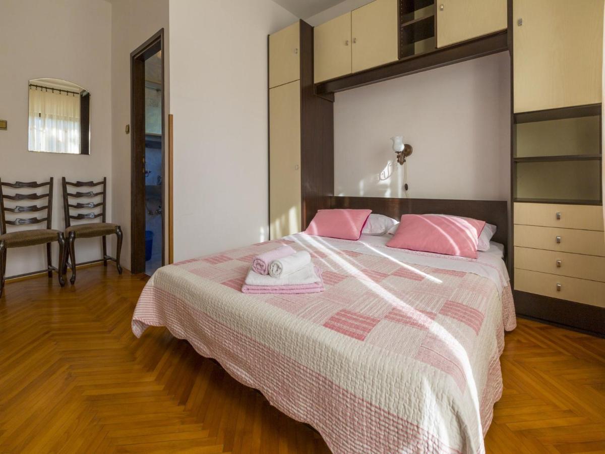 Rooms Zeljka 2 Crikvenica Exterior foto