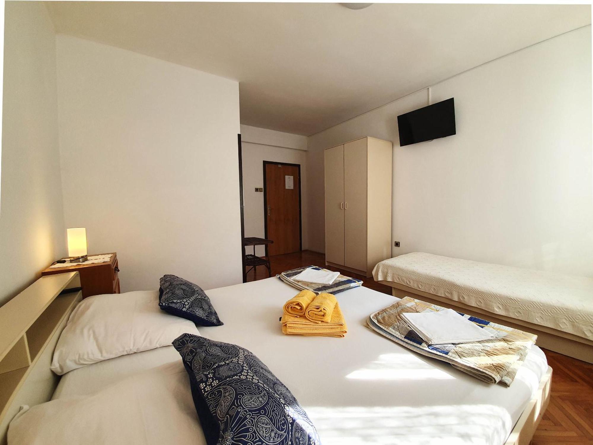 Rooms Zeljka 2 Crikvenica Exterior foto